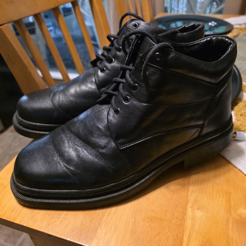 Giorgio Brutini Black Leather Chukka Boots